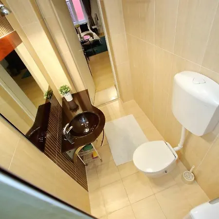 Globe Apartament 2 *