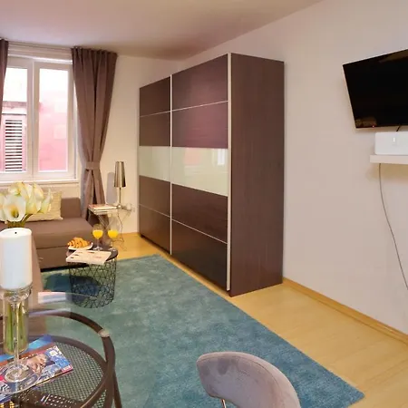 Globe Apartament 2 Apartment