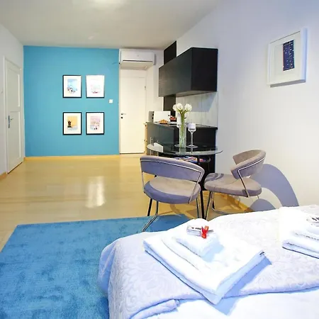 Globe Apartament 2 *